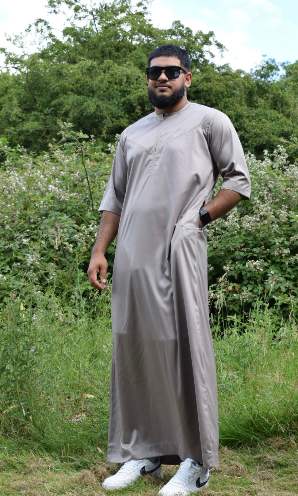 Omani Short Sleeve Champagne Grey Thobe