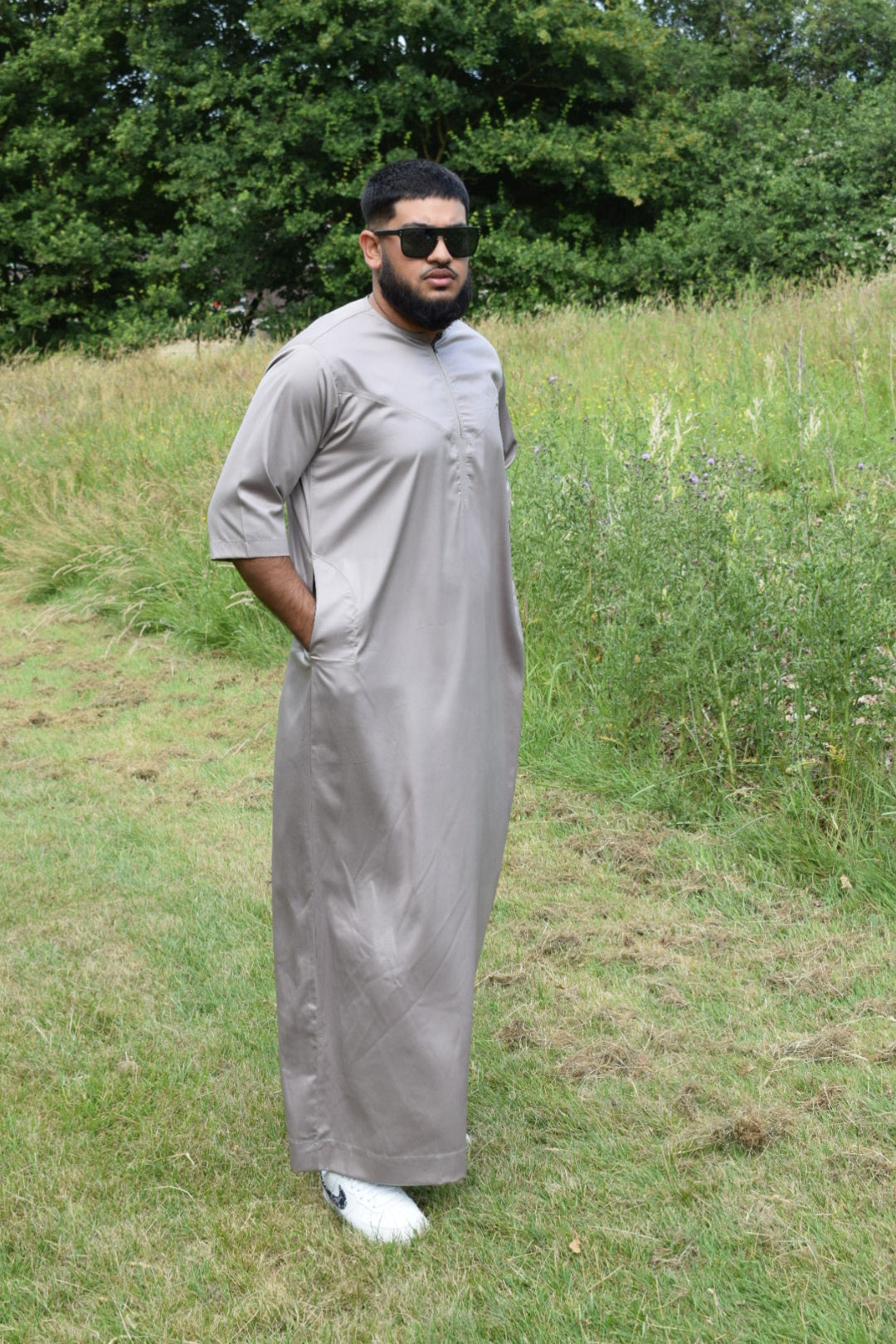 Omani Short Sleeve Champagne Grey Thobe