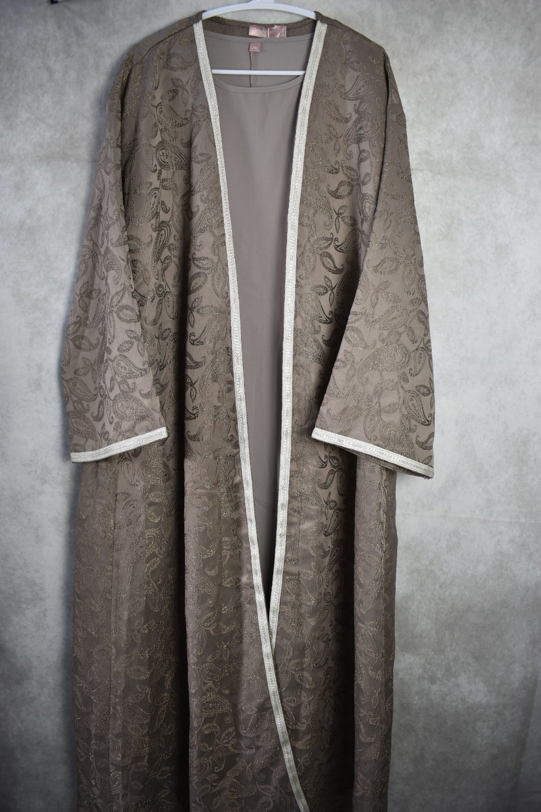 The Jacquard 2 Piece Abaya