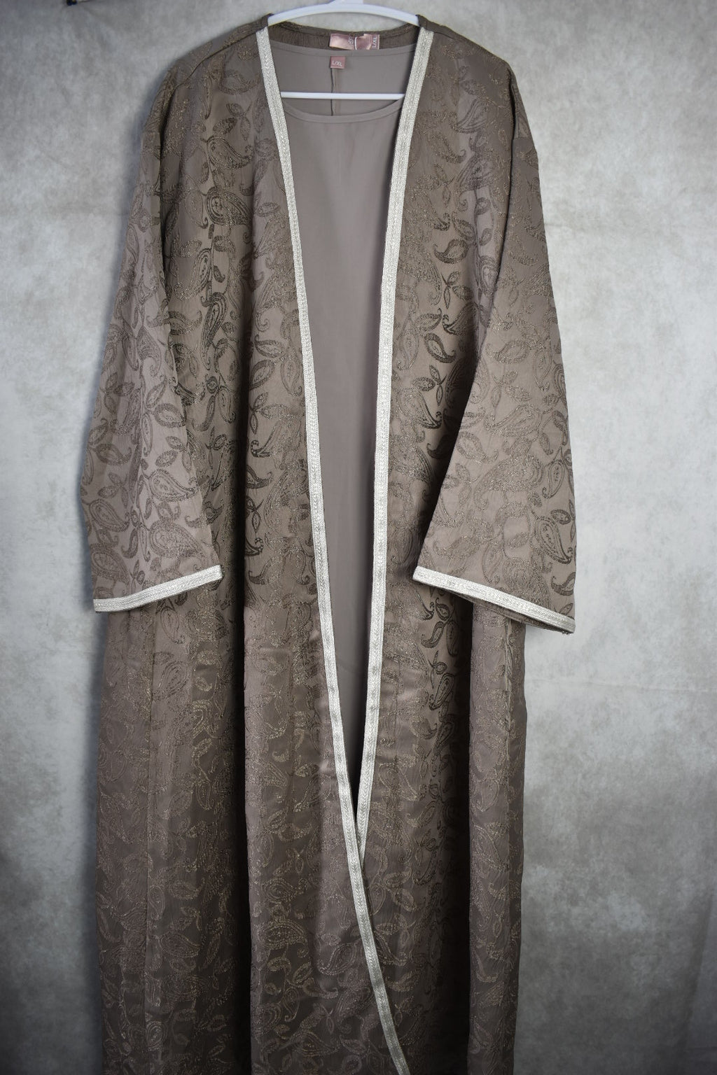 The Jacquard 2 Piece Abaya