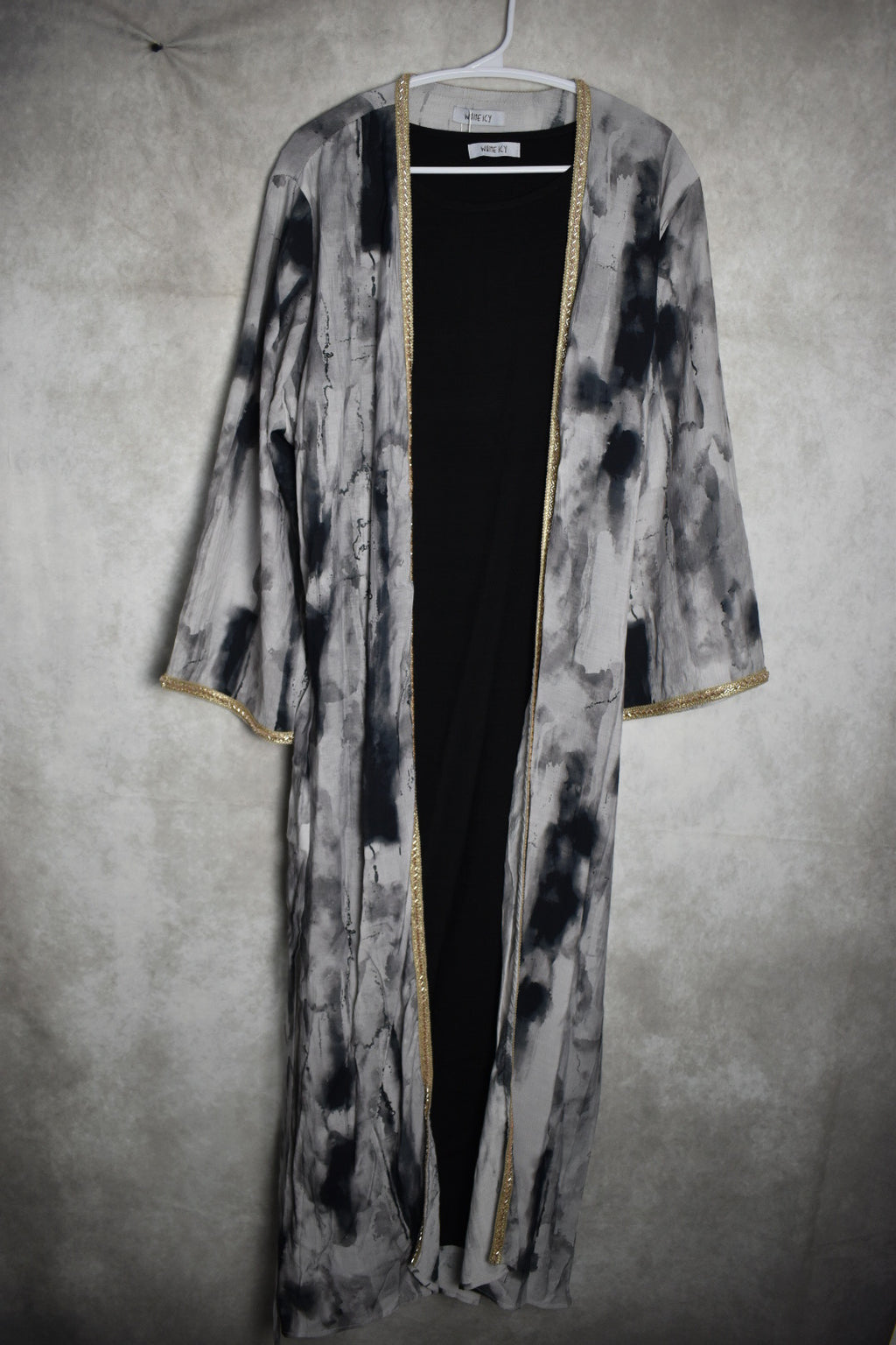 The Two Piece Tie Dye Abaya With Adjustable Belt
